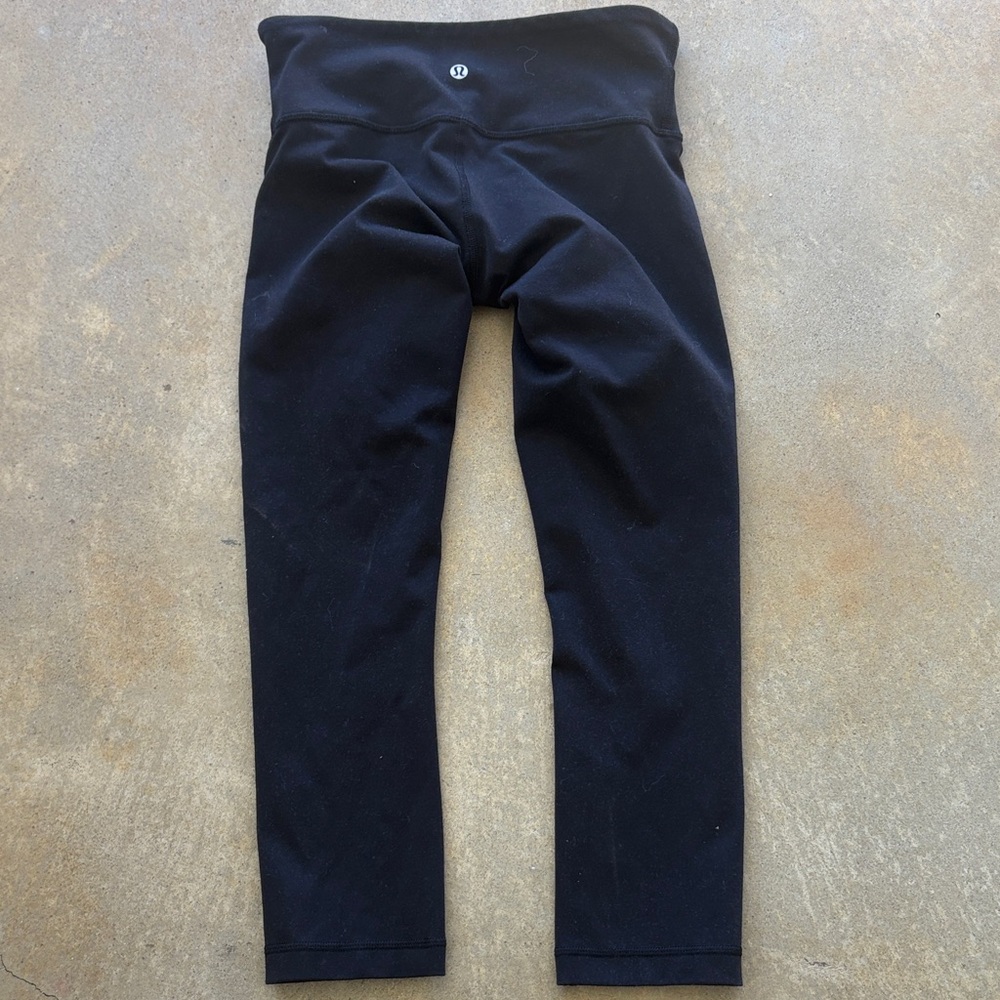 Lululemon cropped leggings- size 4